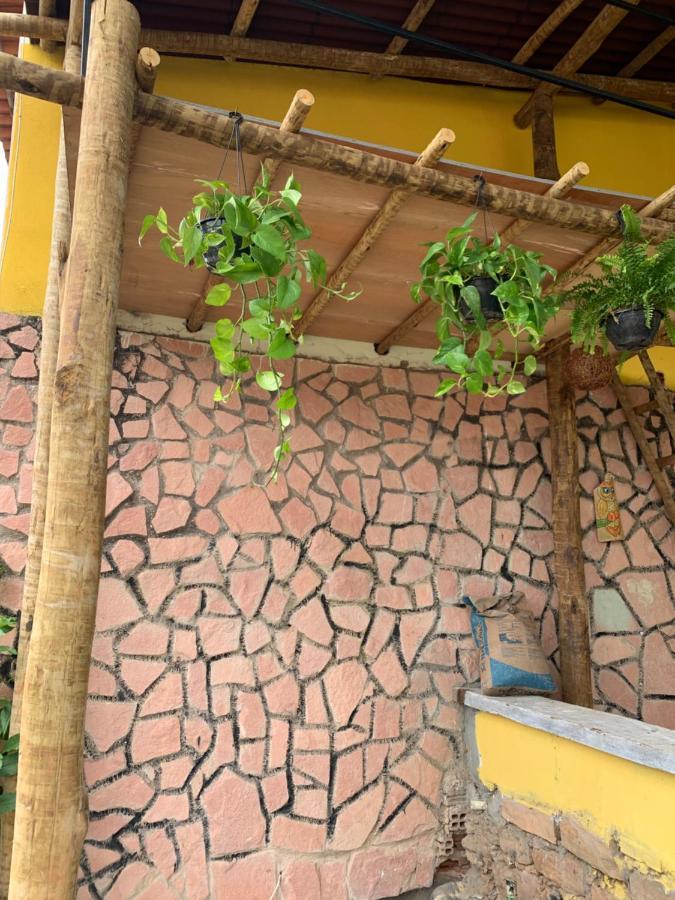 Quinca'S Hostel Lencois Exterior photo